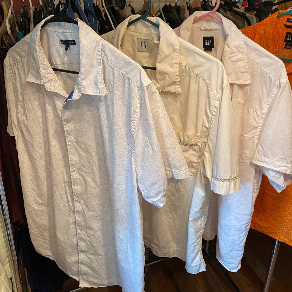 Lot of 3 Gap mens short sleeve shirts all for $25 circa 90’s-2000’s